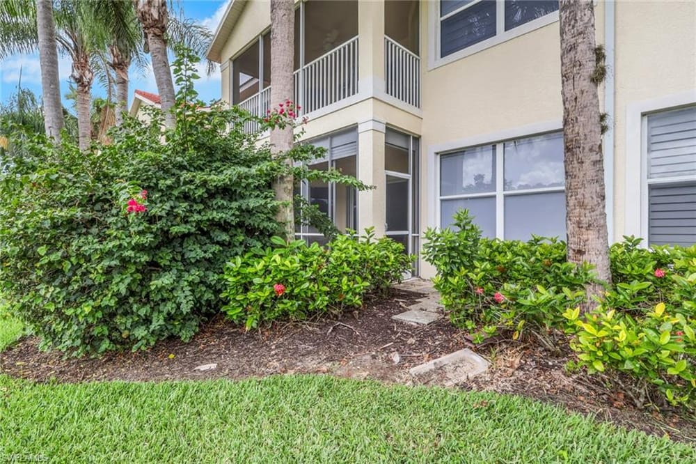 4660 Winged Foot Ct. 102 – #226020536 - Naples Lakes Country Club