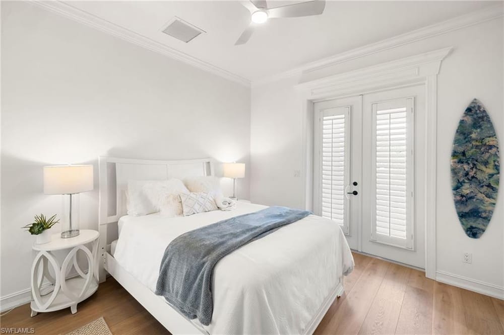 950 8th St. S – #226020603 - Olde Naples