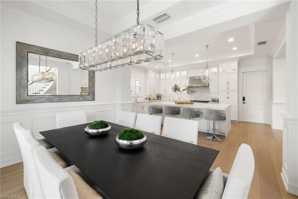950 8th St. S – #226020603 - Olde Naples