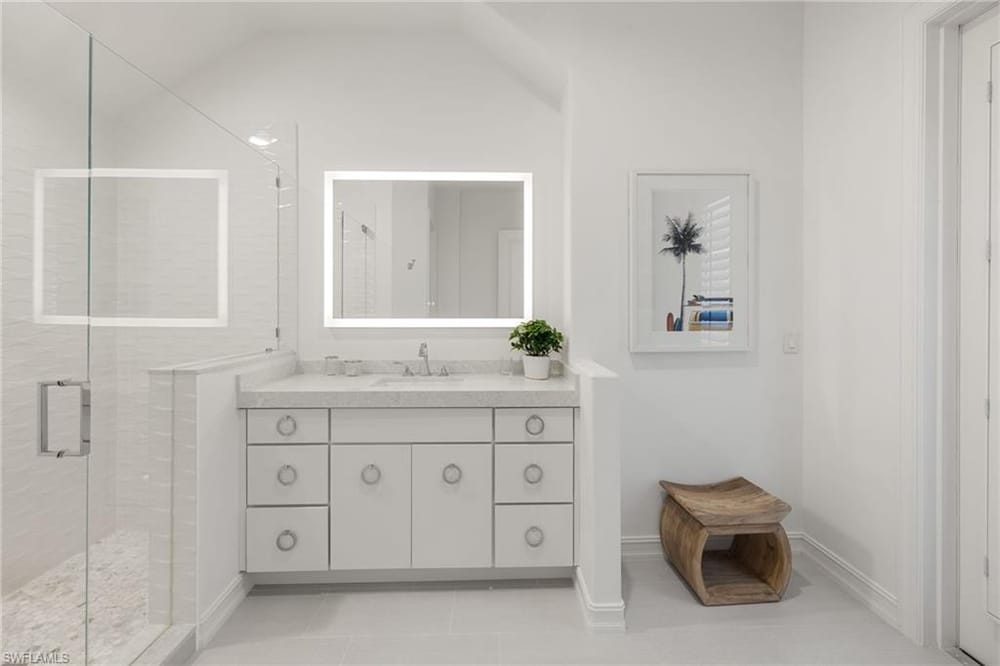 950 8th St. S – #226020603 - Olde Naples