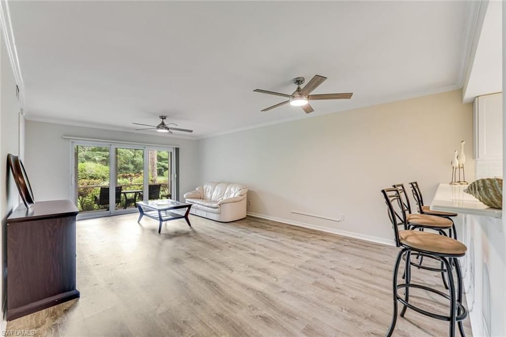 225 Robin Hood Cir. 101 – #226020731 - Sherwood