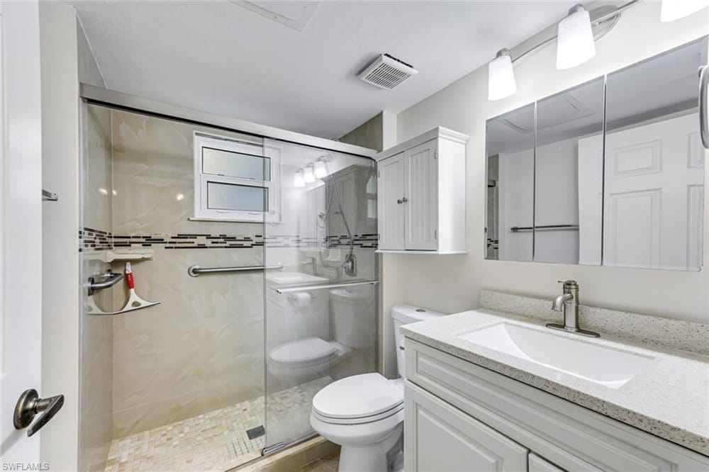 225 Robin Hood Cir. 101 – #226020731 - Sherwood