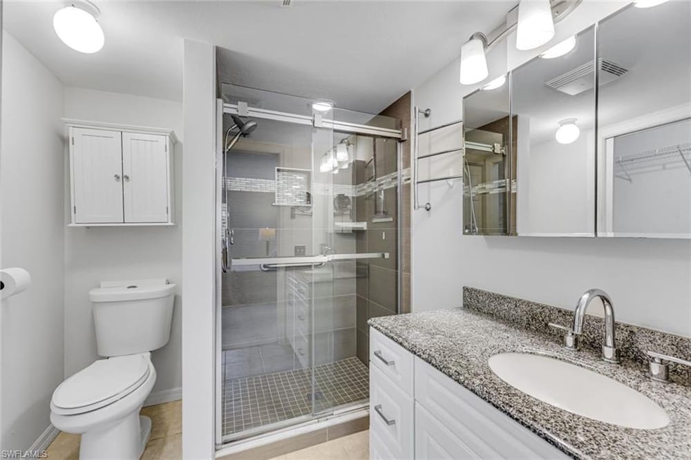 225 Robin Hood Cir. 101 – #226020731 - Sherwood