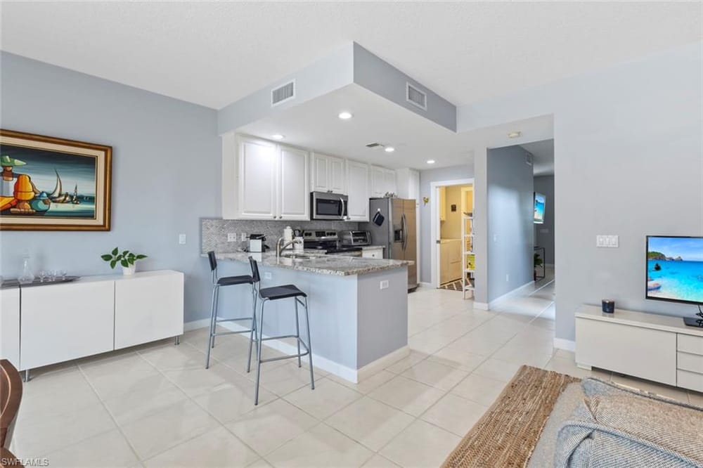 6112 Towncenter Cir. – #226020786 - Island Walk