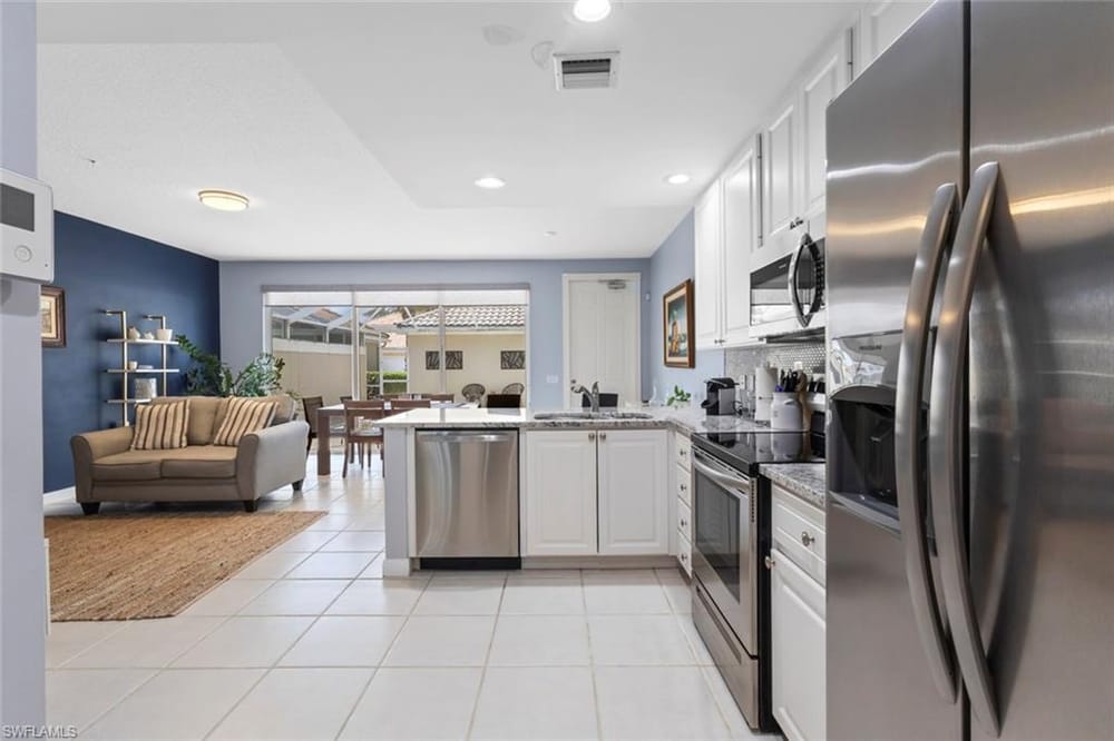 6112 Towncenter Cir. – #226020786 - Island Walk
