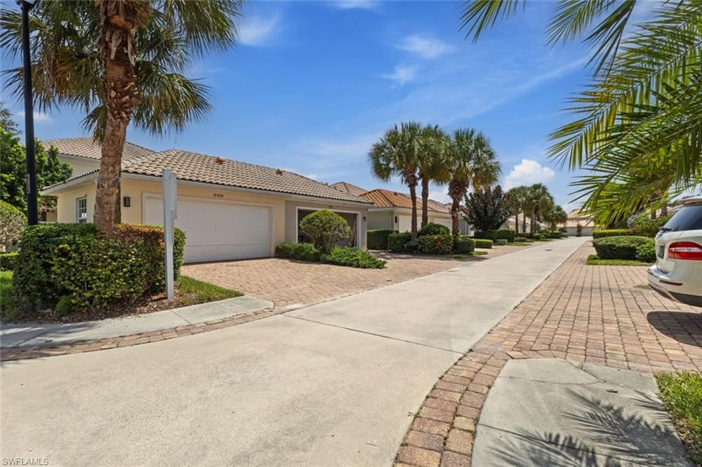 6112 Towncenter Cir. – #226020786 - Island Walk