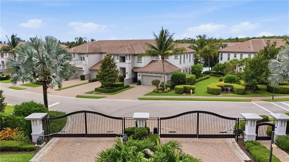 8066 Signature Club Cir. 102 – #226020825 - Lely Resort