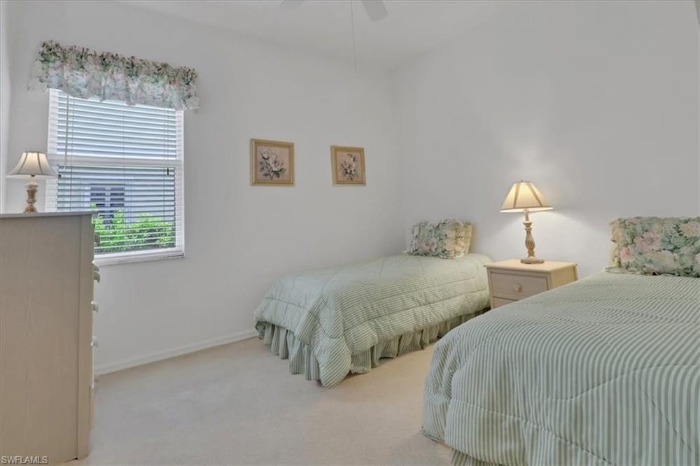 890 Eastham Way Q102 – #226021071 - Glen Eagle