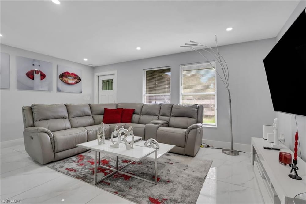 2025 49th Ter. SW – #226021113 - Golden Gate City