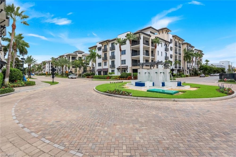 1135 3rd Ave. S 518 – #226021424 - Naples Square