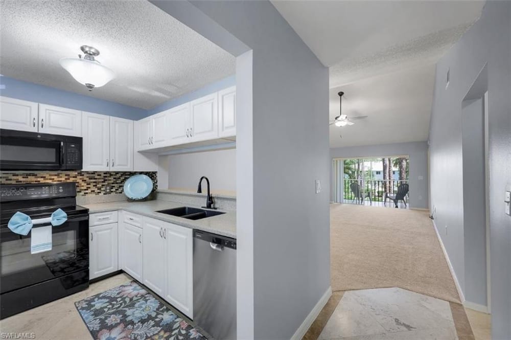 5685 Whitaker Rd. 202 – #226021435 - Naples Parkwood Club