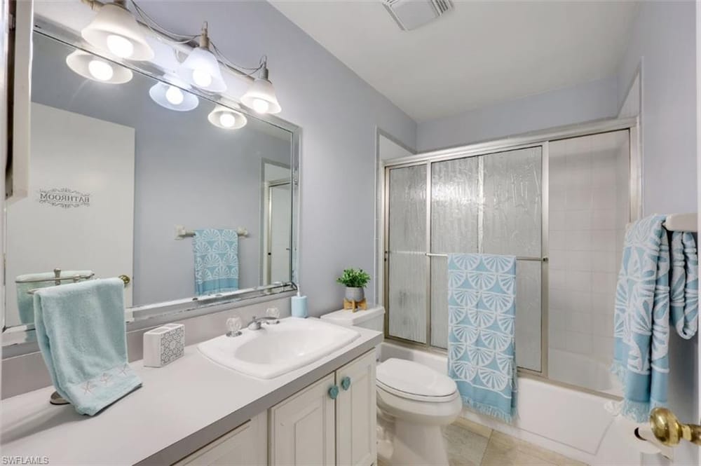 5685 Whitaker Rd. 202 – #226021435 - Naples Parkwood Club