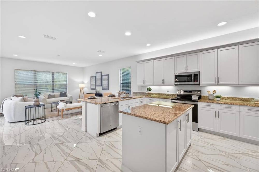 13852 Luna Dr. – #226021472 - Marbella Isles