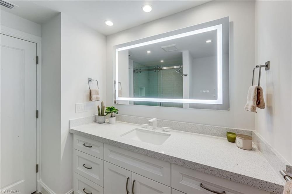 151 Bayview Ave. – #226021645 - Vanderbilt Beach
