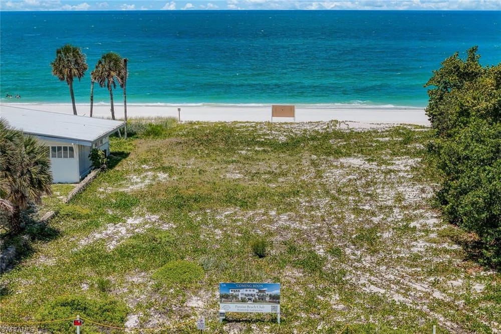 151 Bayview Ave. – #226021645 - Vanderbilt Beach