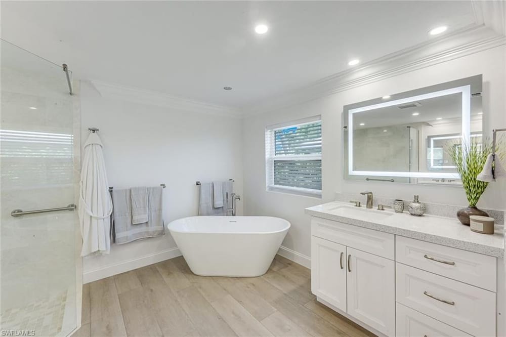 151 Bayview Ave. – #226021645 - Vanderbilt Beach