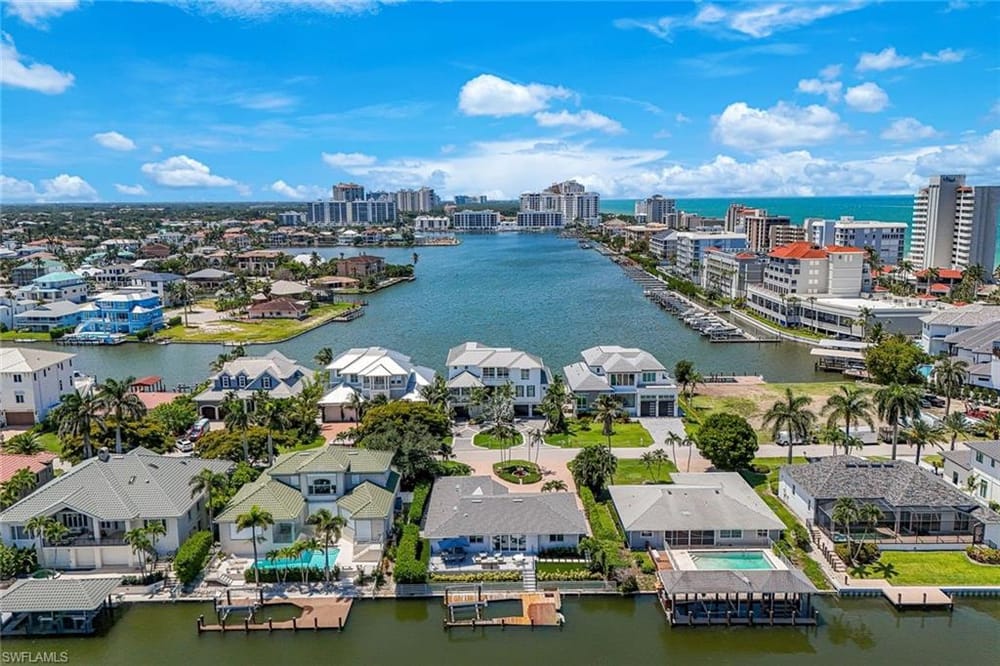 151 Bayview Ave. – #226021645 - Vanderbilt Beach