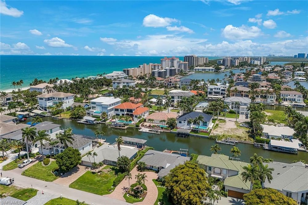 151 Bayview Ave. – #226021645 - Vanderbilt Beach