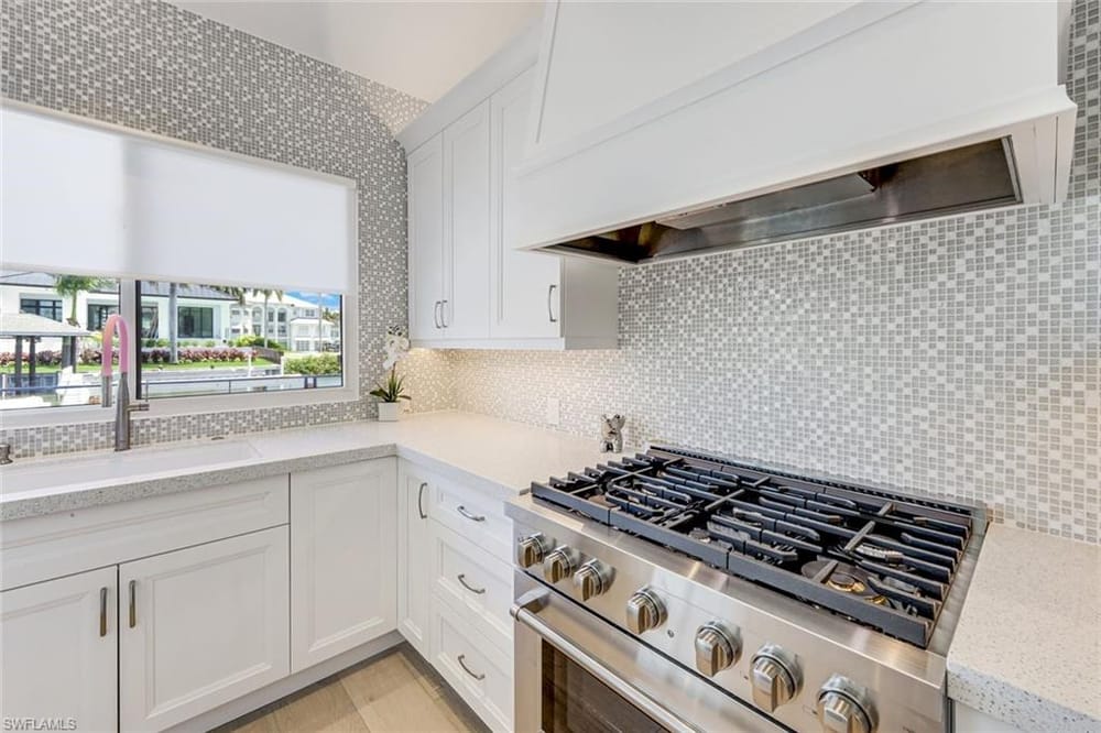 151 Bayview Ave. – #226021645 - Vanderbilt Beach
