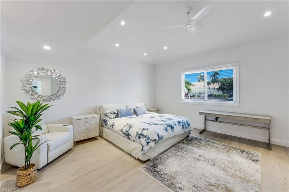151 Bayview Ave. – #226021645 - Vanderbilt Beach