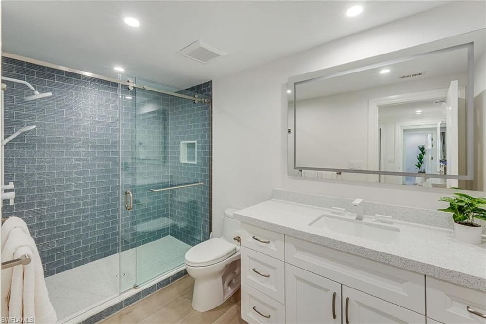 151 Bayview Ave. – #226021645 - Vanderbilt Beach