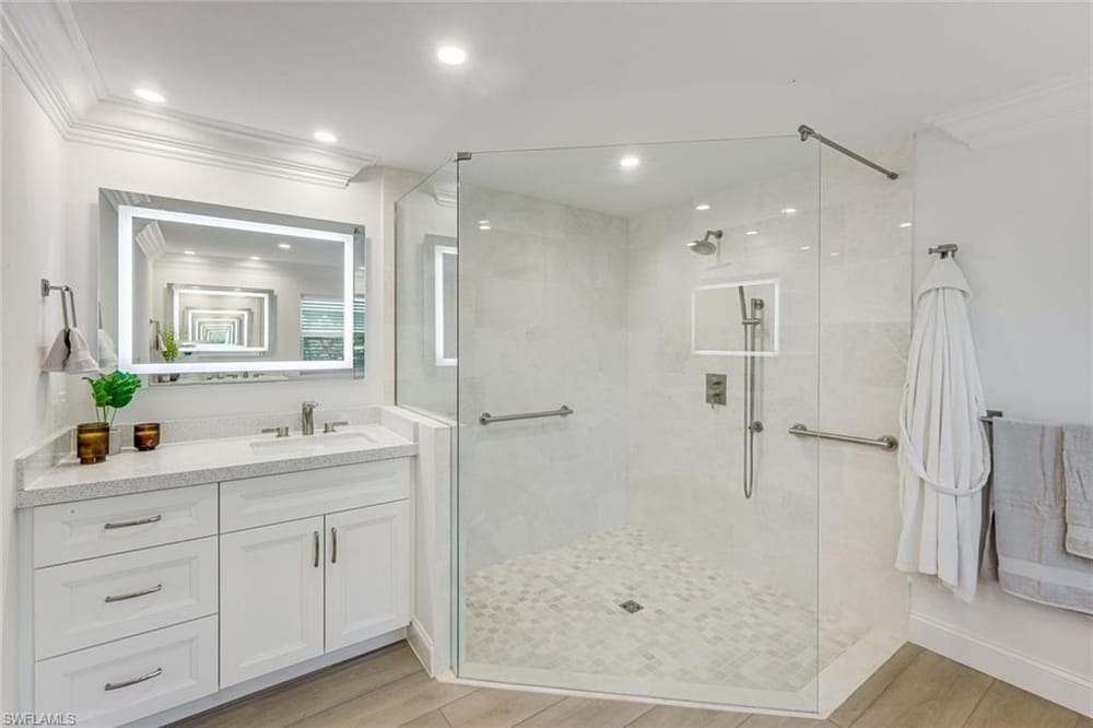 151 Bayview Ave. – #226021645 - Vanderbilt Beach