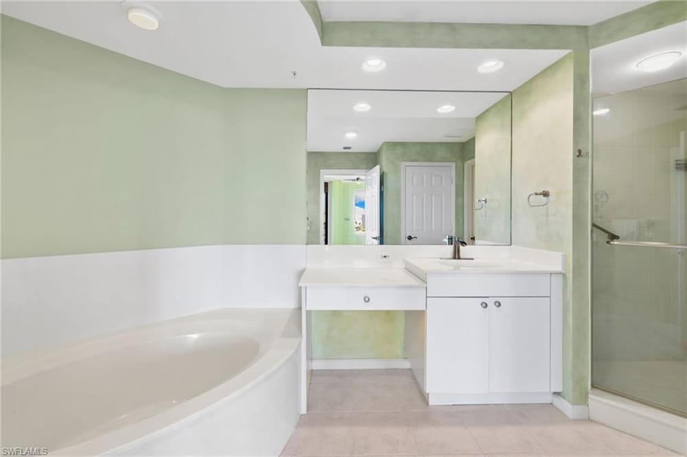 420 Cove Tower Dr. 804 – #226021671 - Cove Towers
