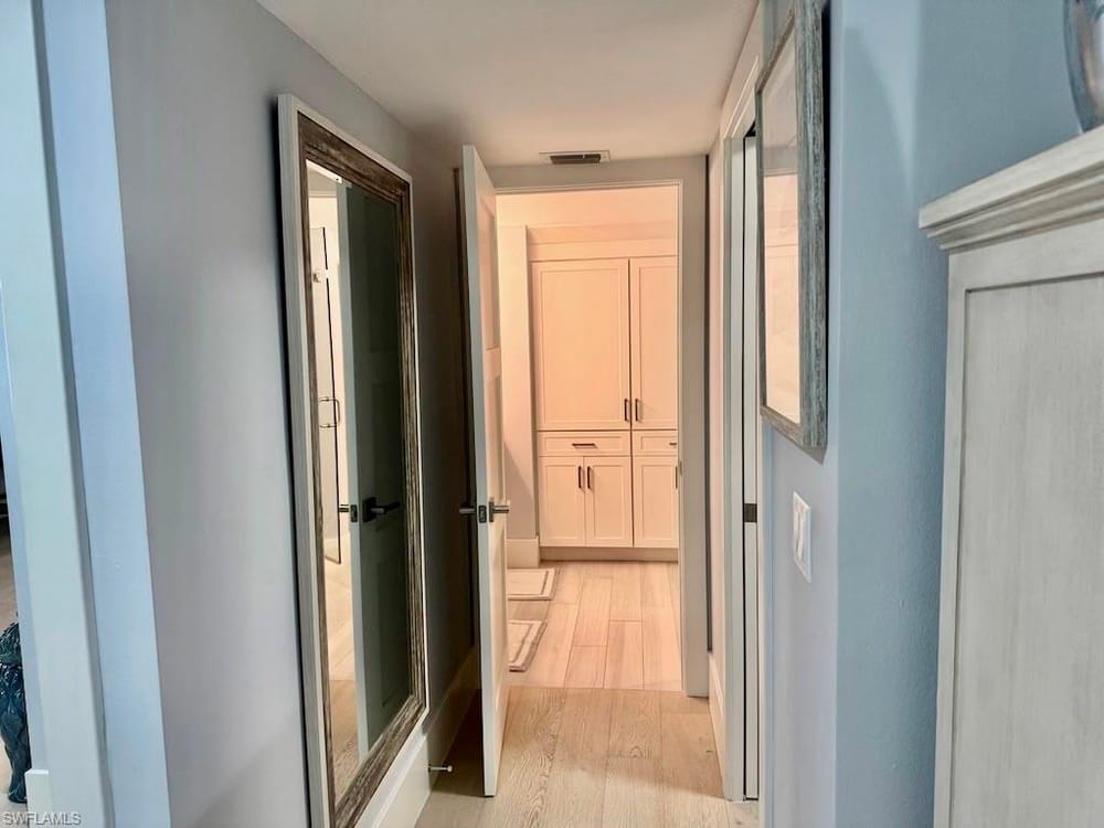 225 5th Ave. S 103 – #226021821 - Olde Naples