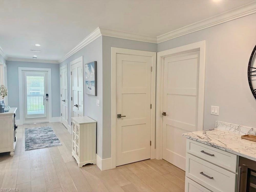 225 5th Ave. S 103 – #226021821 - Olde Naples