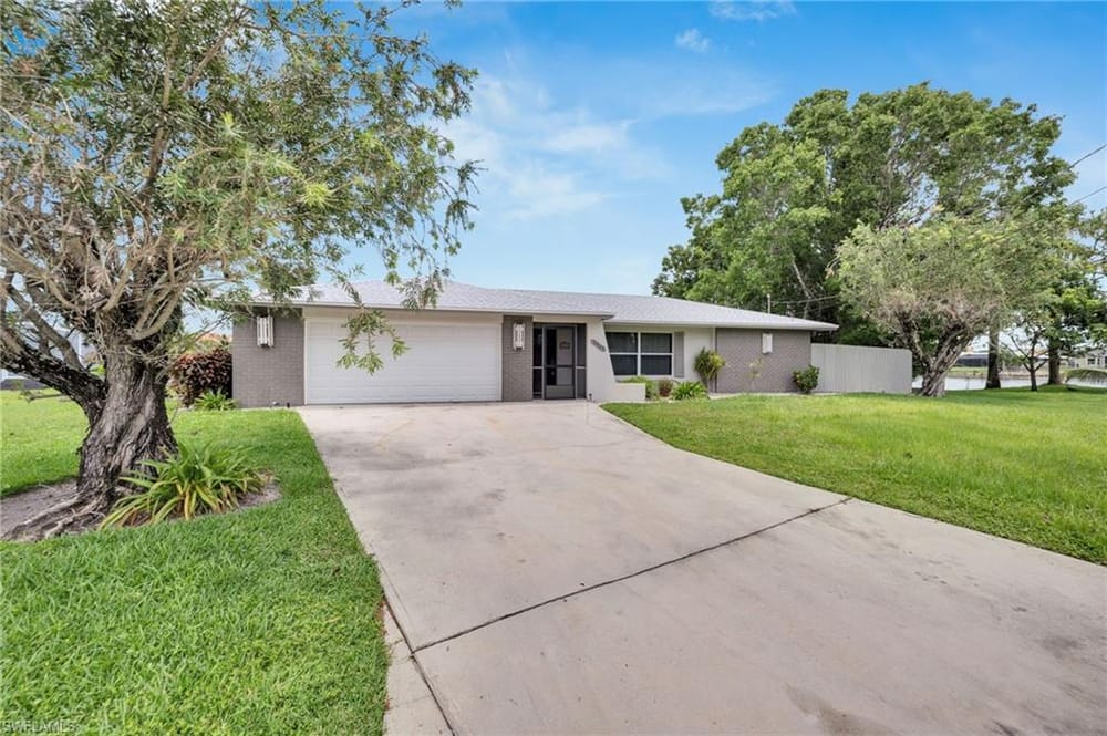 3065 50th Ln. SW – #226021851 - Golden Gate City