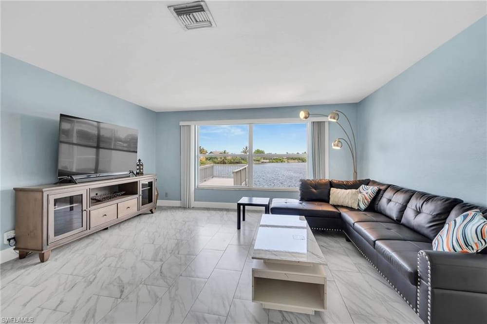3065 50th Ln. SW – #226021851 - Golden Gate City