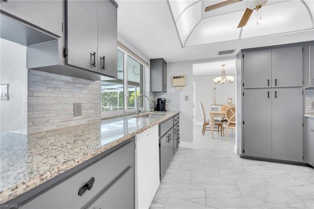 3065 50th Ln. SW – #226021851 - Golden Gate City