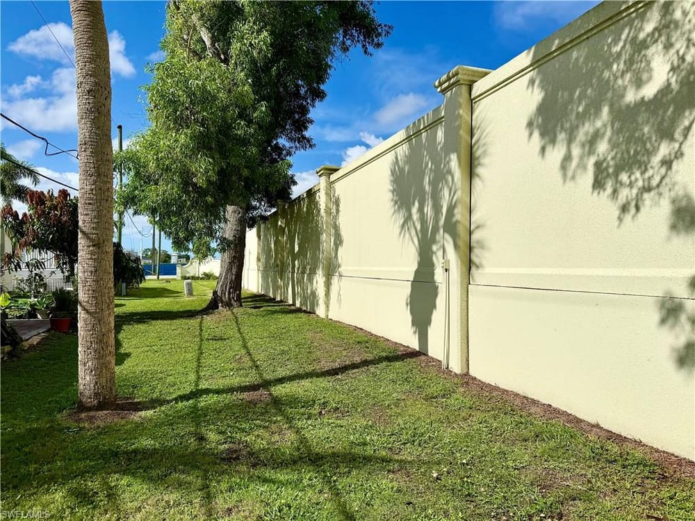 133 Redwood Ln. – #226022071 - Holiday Manor