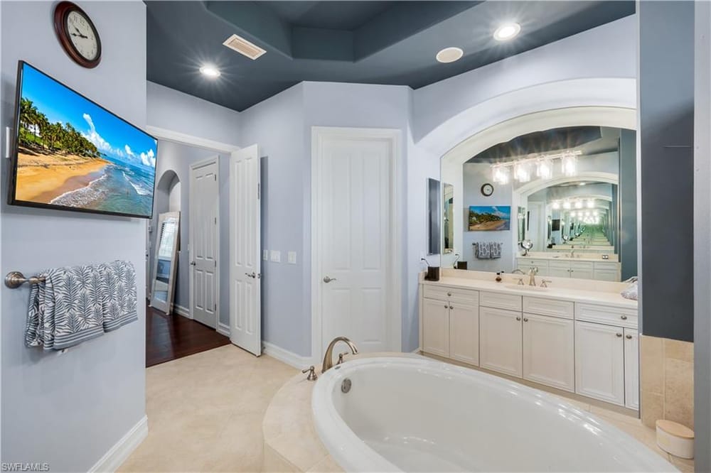 9002 Shenendoah Cir. – #226022175 - Lely Resort