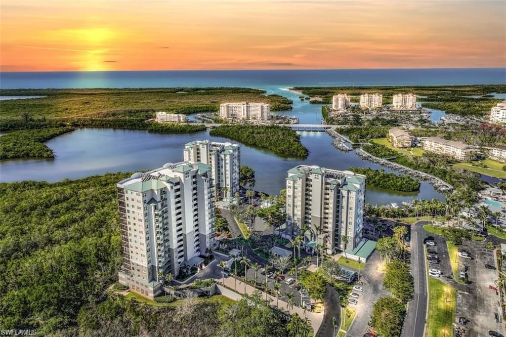 425 Cove Tower Dr. 901 – #226022278 - Cove Towers