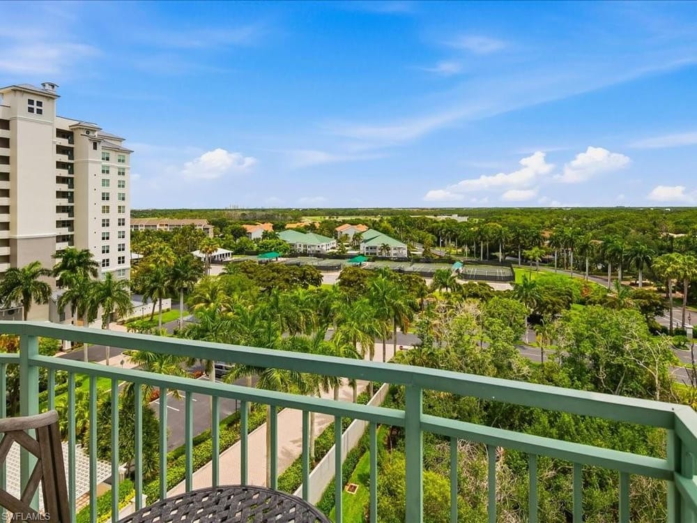 425 Cove Tower Dr. 901 – #226022278 - Cove Towers
