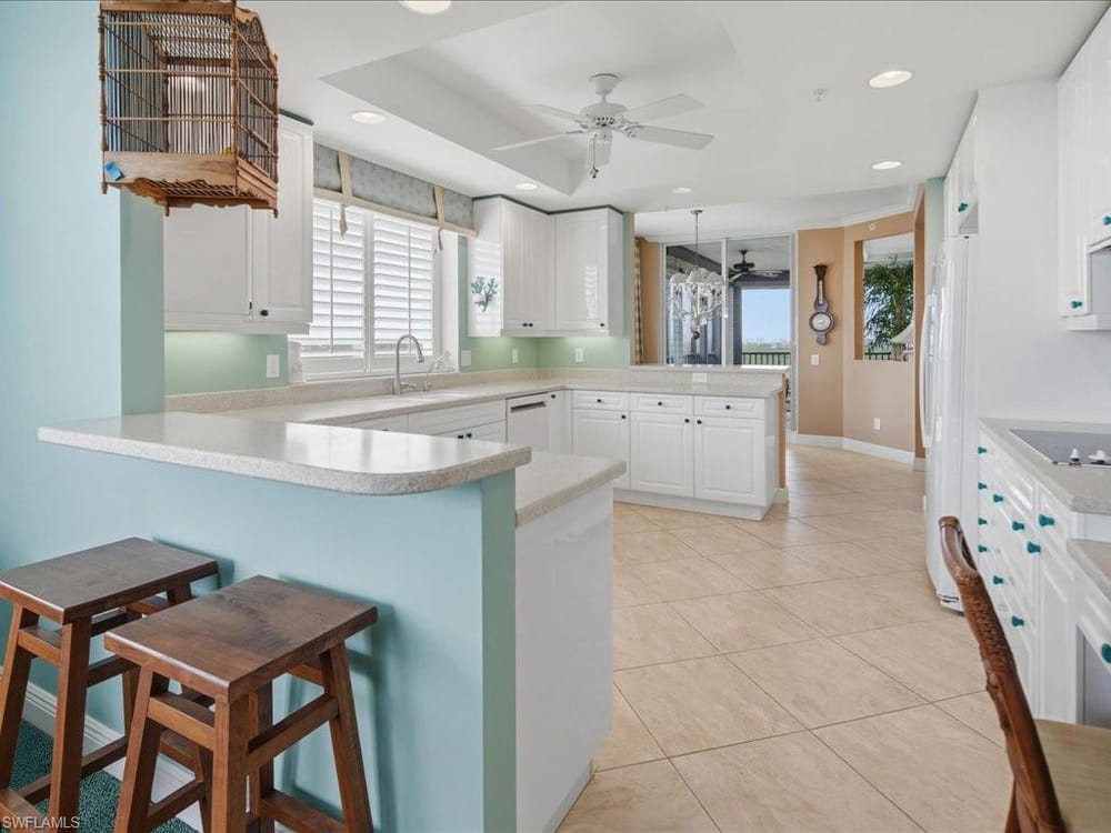 425 Cove Tower Dr. 901 – #226022278 - Cove Towers