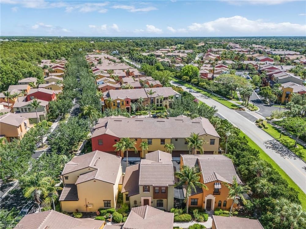 9118 Chula Vista St. 12002 – #226022280 - Lely Resort