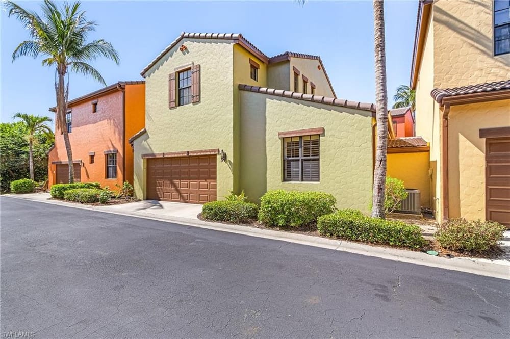 9118 Chula Vista St. 12002 – #226022280 - Lely Resort