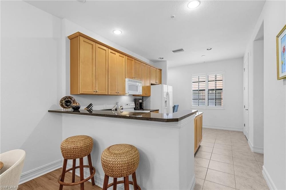 9118 Chula Vista St. 12002 – #226022280 - Lely Resort