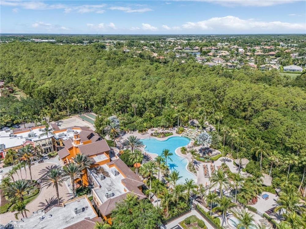 9118 Chula Vista St. 12002 – #226022280 - Lely Resort