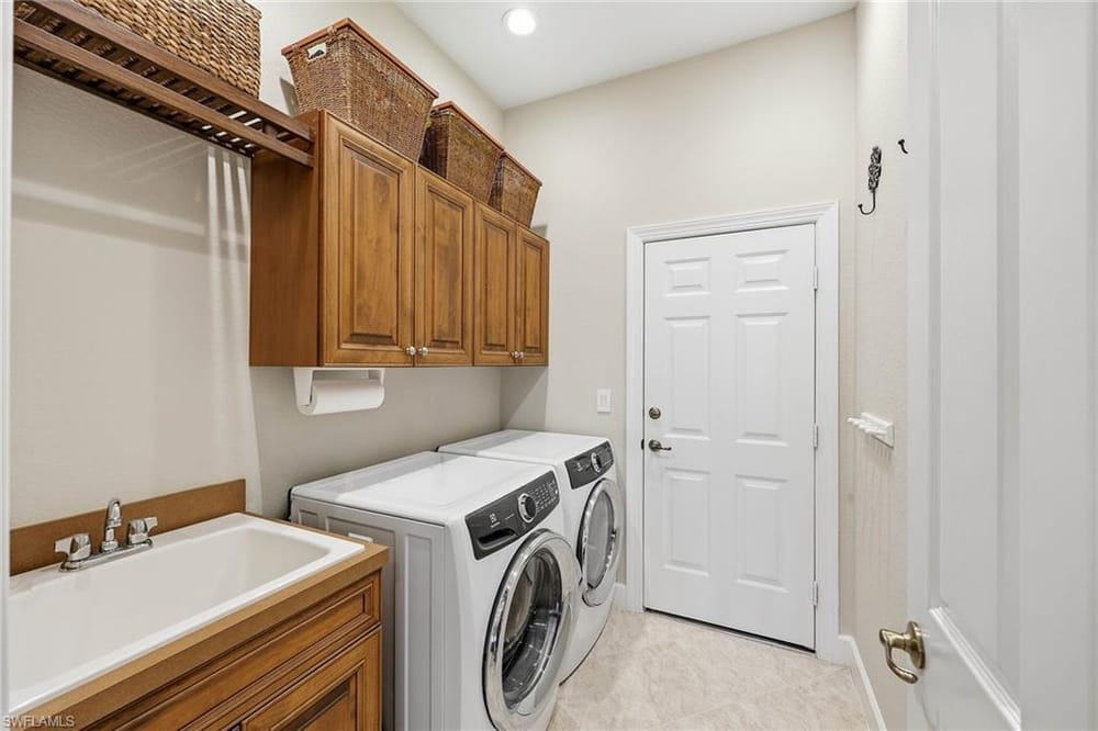 8793 Mustang Island Cir. – #226022490 - Lely Resort