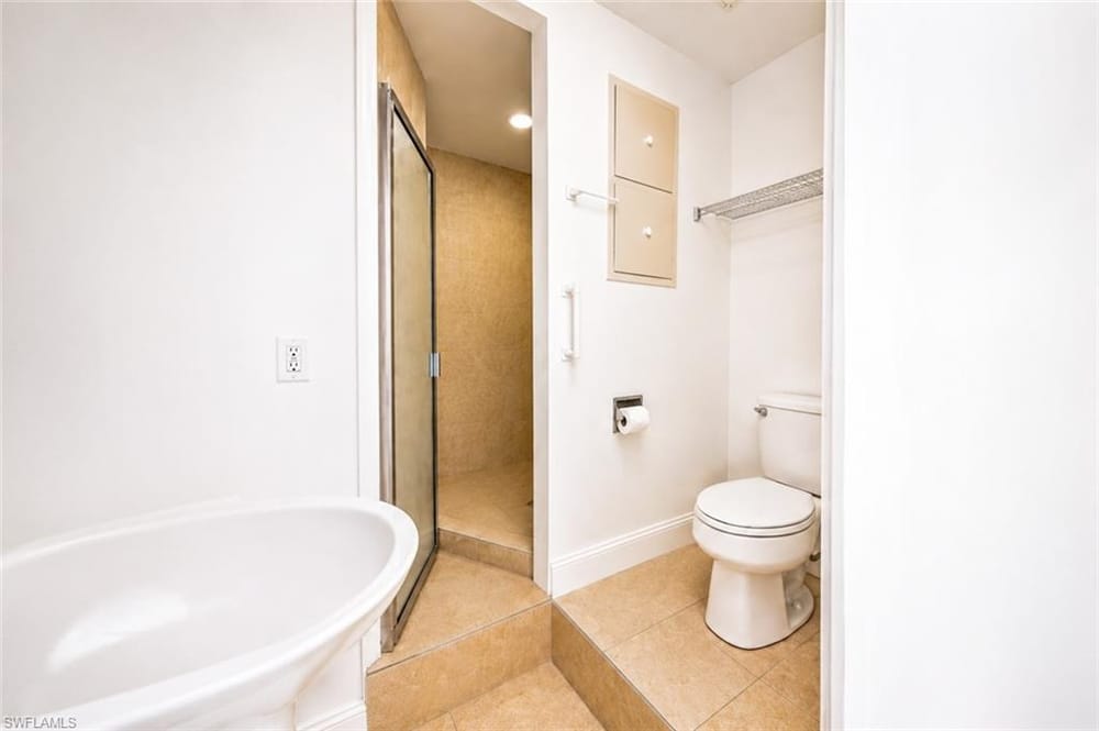 410 Bayfront Pl. 2308 – #226022580 - Bayfront