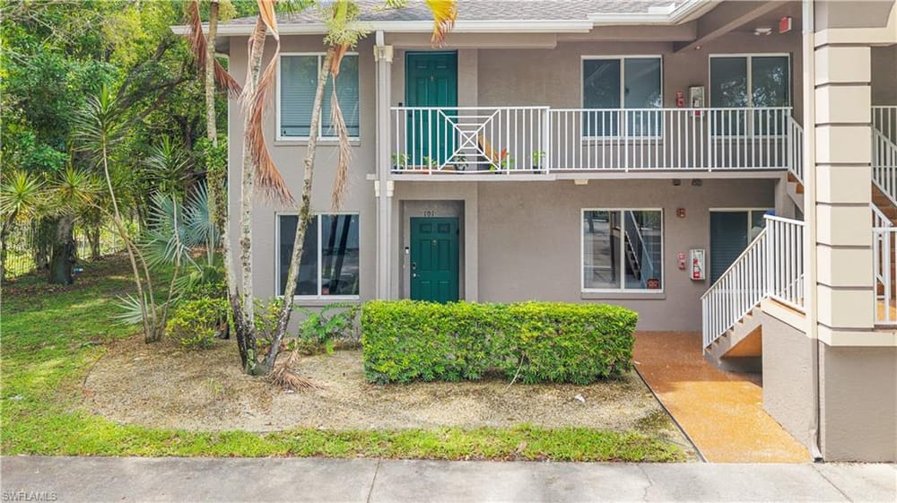5470 16th Pl. SW 101 – #226022592 - Golden Gate City