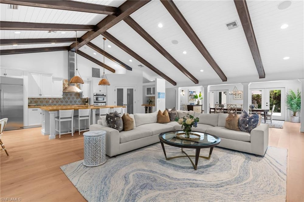 436 Corbel Dr. – #226022668 - Palm River Estates