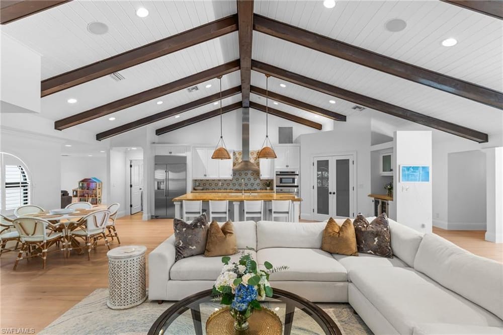 436 Corbel Dr. – #226022668 - Palm River Estates