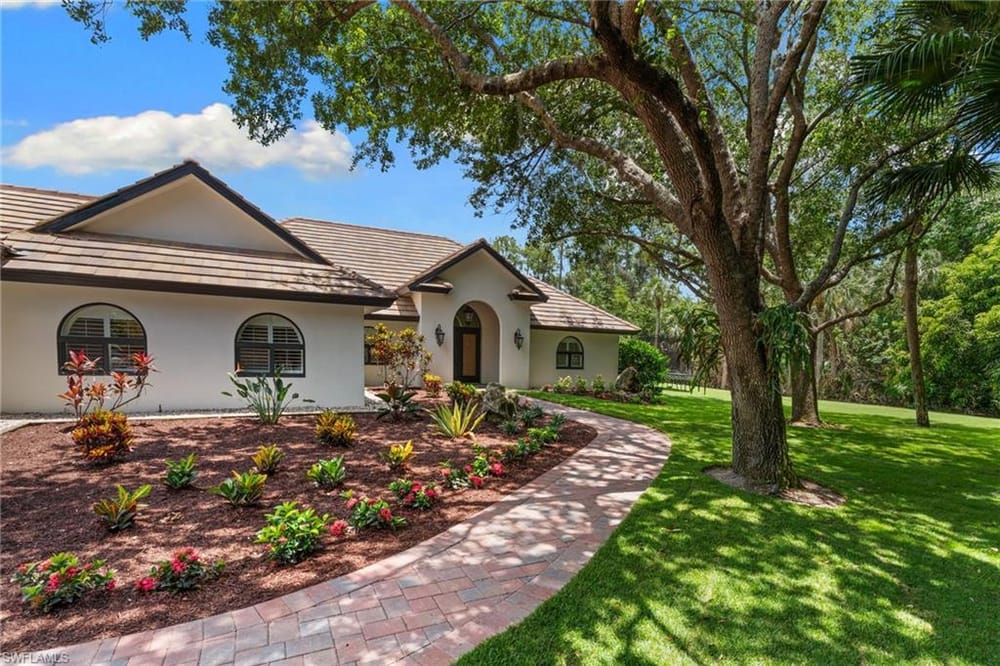 436 Corbel Dr. – #226022668 - Palm River Estates