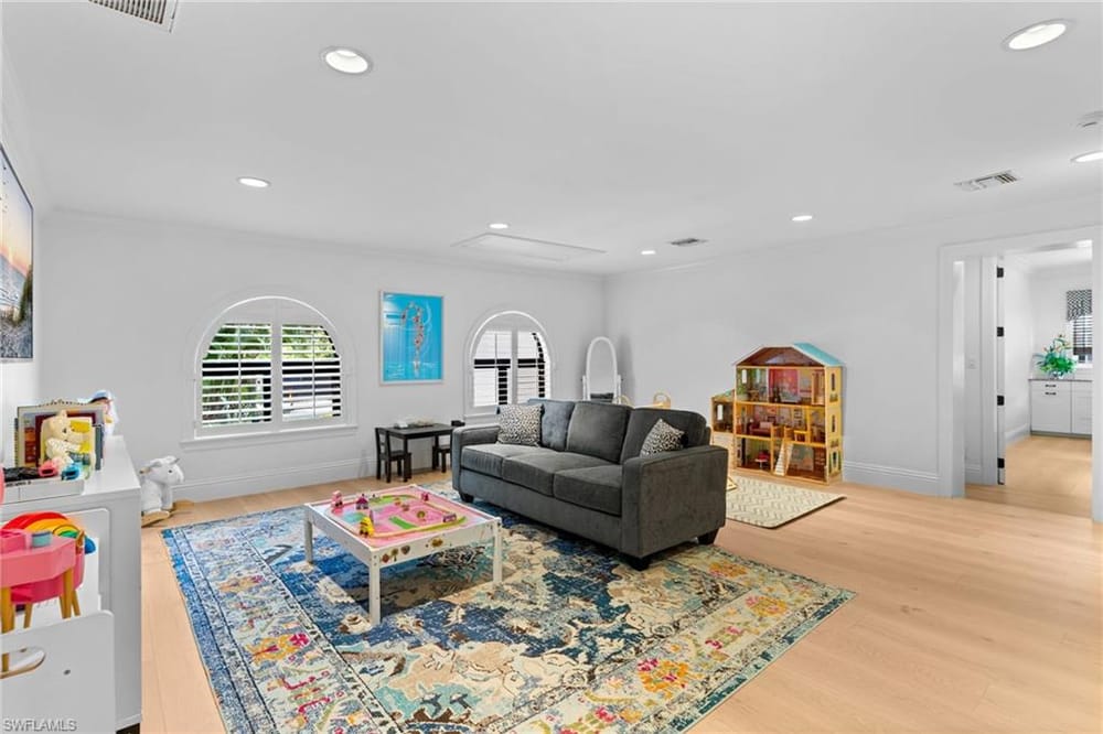 436 Corbel Dr. – #226022668 - Palm River Estates