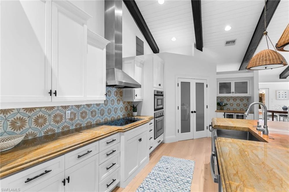 436 Corbel Dr. – #226022668 - Palm River Estates