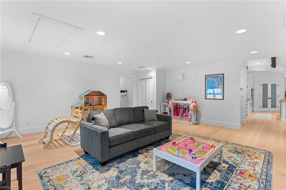 436 Corbel Dr. – #226022668 - Palm River Estates